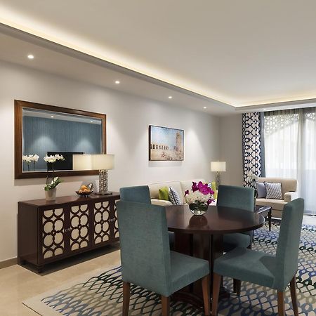 Al Najada Doha Hotel Apartments By Oaks Exteriör bild