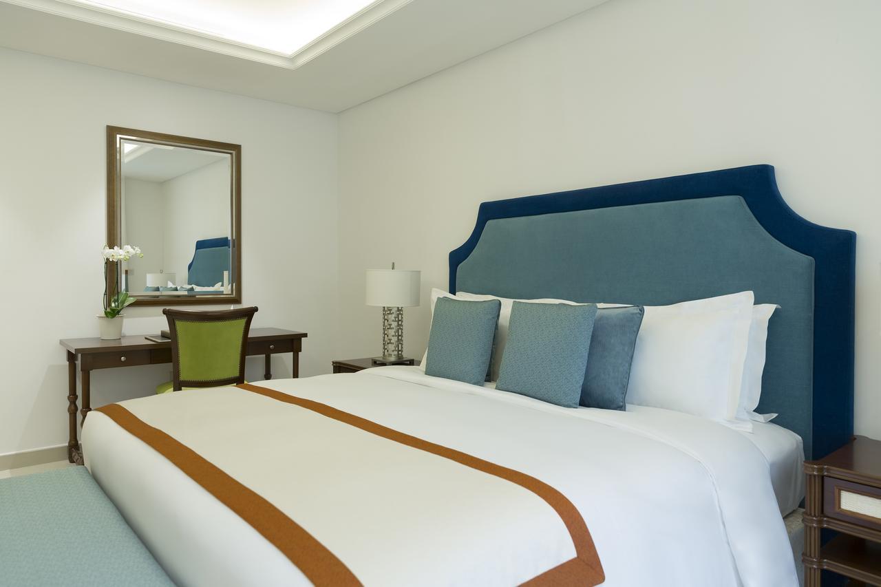 Al Najada Doha Hotel Apartments By Oaks Exteriör bild