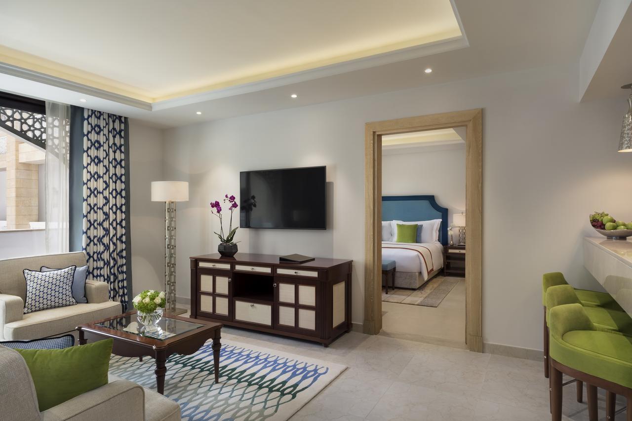 Al Najada Doha Hotel Apartments By Oaks Exteriör bild